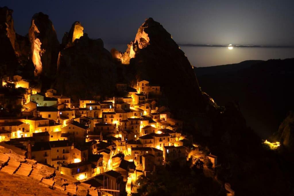 Casa Contadina Apartment Castelmezzano Exterior photo